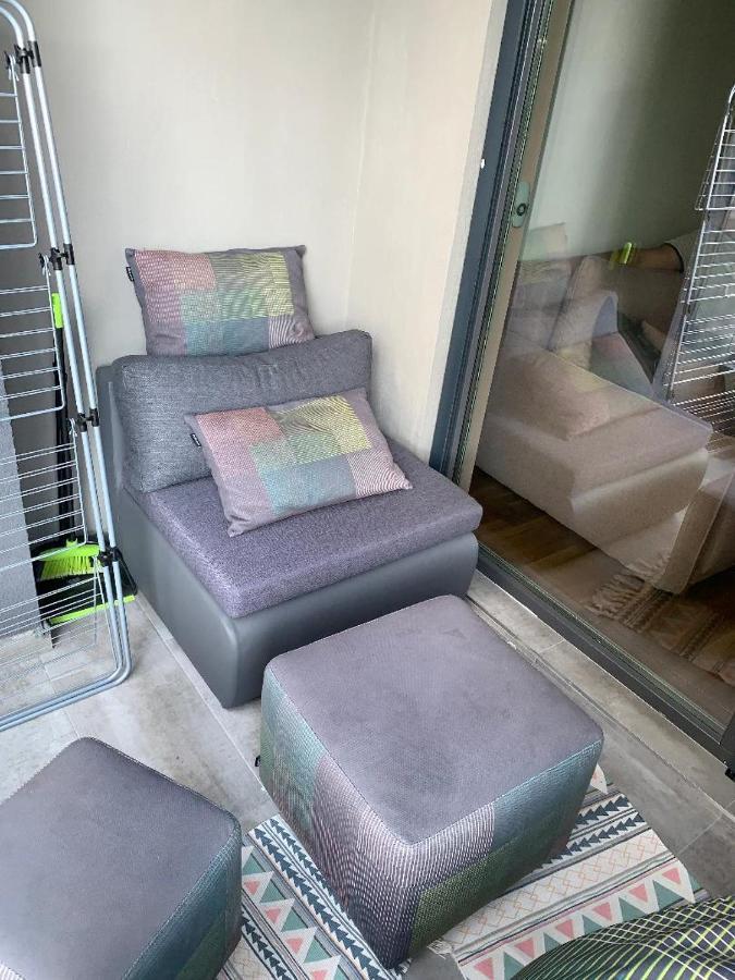 Pink Modern Apartment Скоп'є Екстер'єр фото